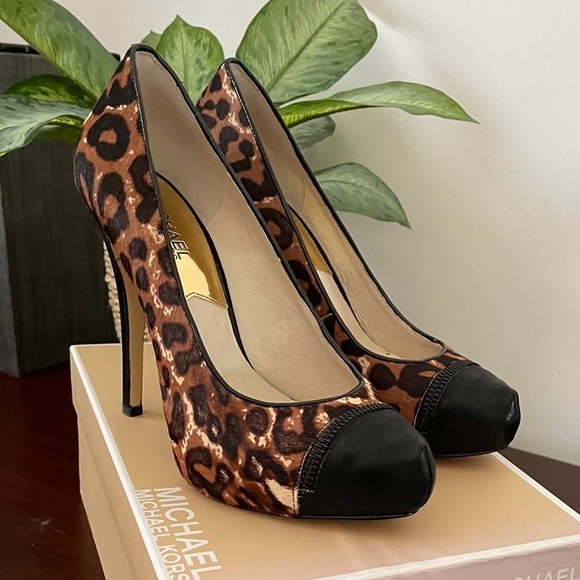 Michael by Michael Kors Cheetah Print Heels Size 8M - Picture 2 of 5